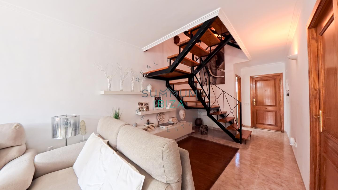 4247884-bd870afe Adosado triplex en Es Vivé con terrazas y parking