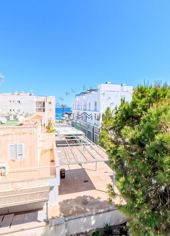 Piso junto al mar con Licencia Turística. Formentera.
