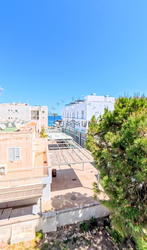 4262835-546600de Piso junto al mar con Licencia Turística. Formentera.