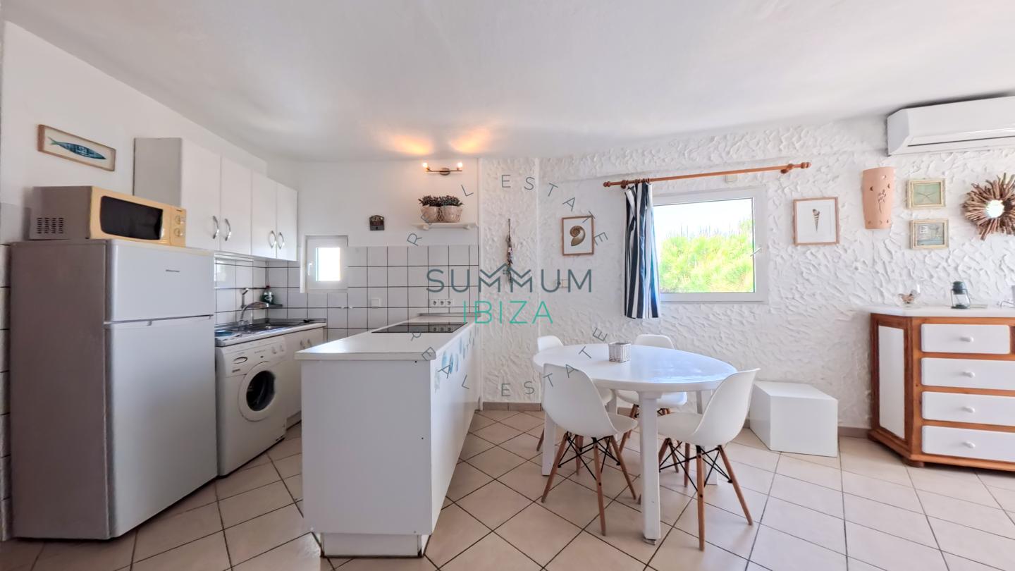 4262835-71847cf9 Piso junto al mar con Licencia Turística. Formentera.