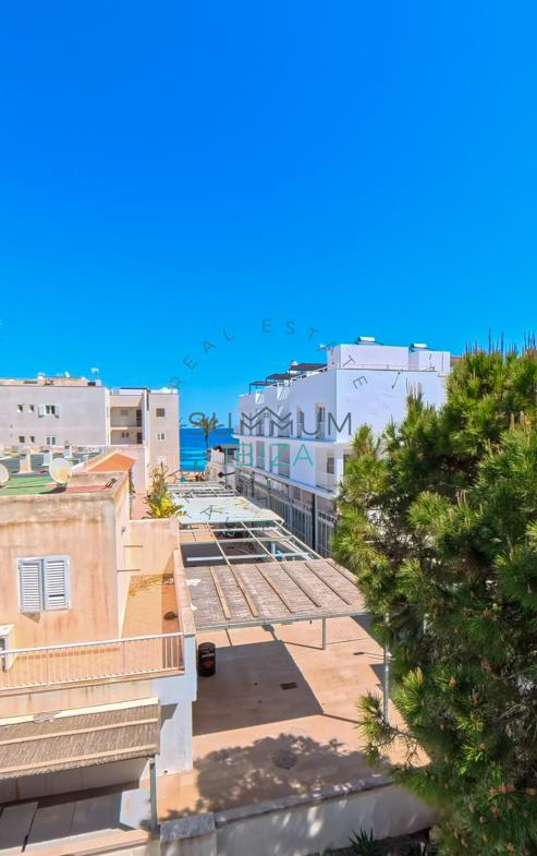 Piso junto al mar con Licencia Turística. Formentera.