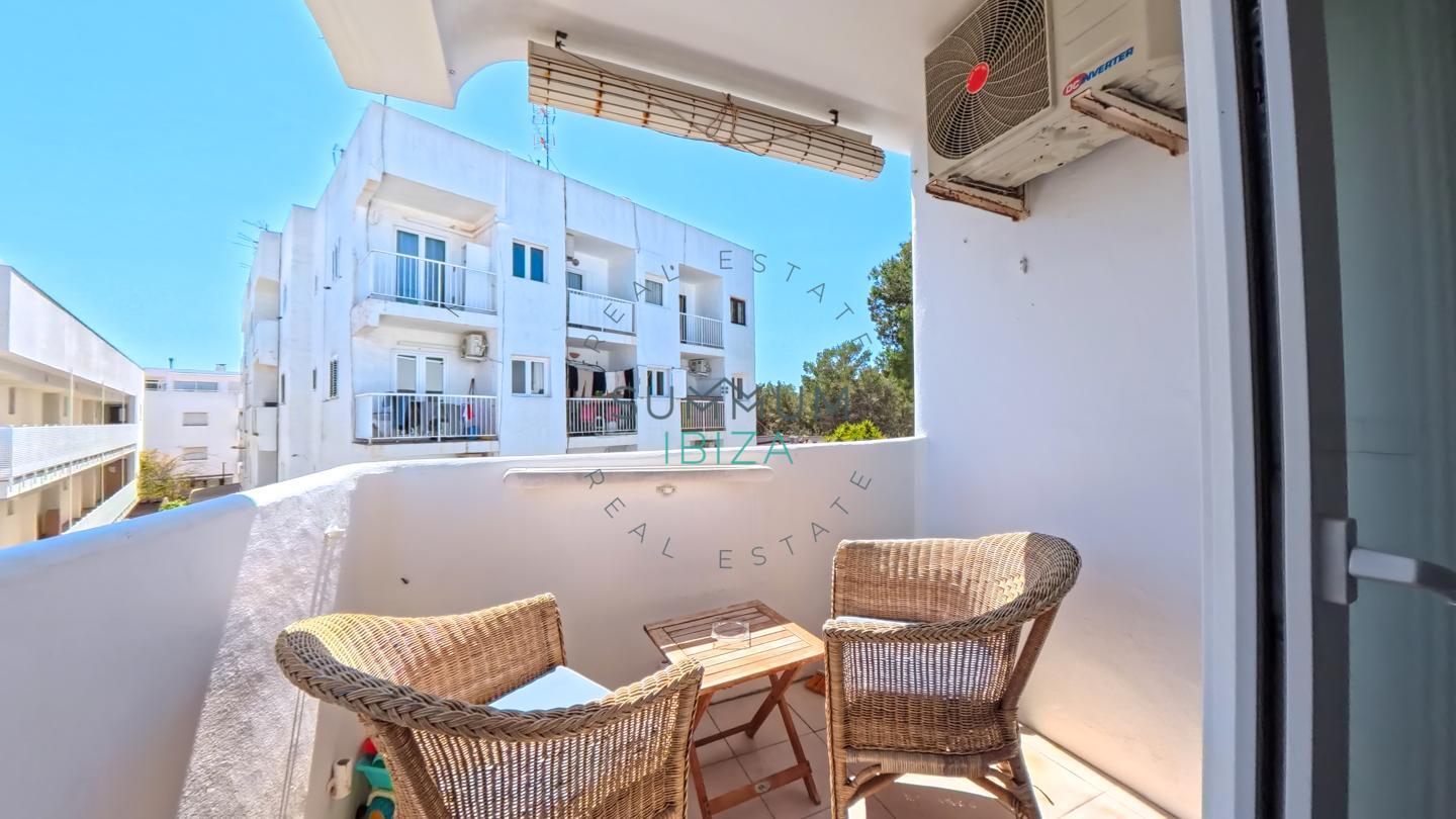 4262835-a49a1f91 Piso junto al mar con Licencia Turística. Formentera.