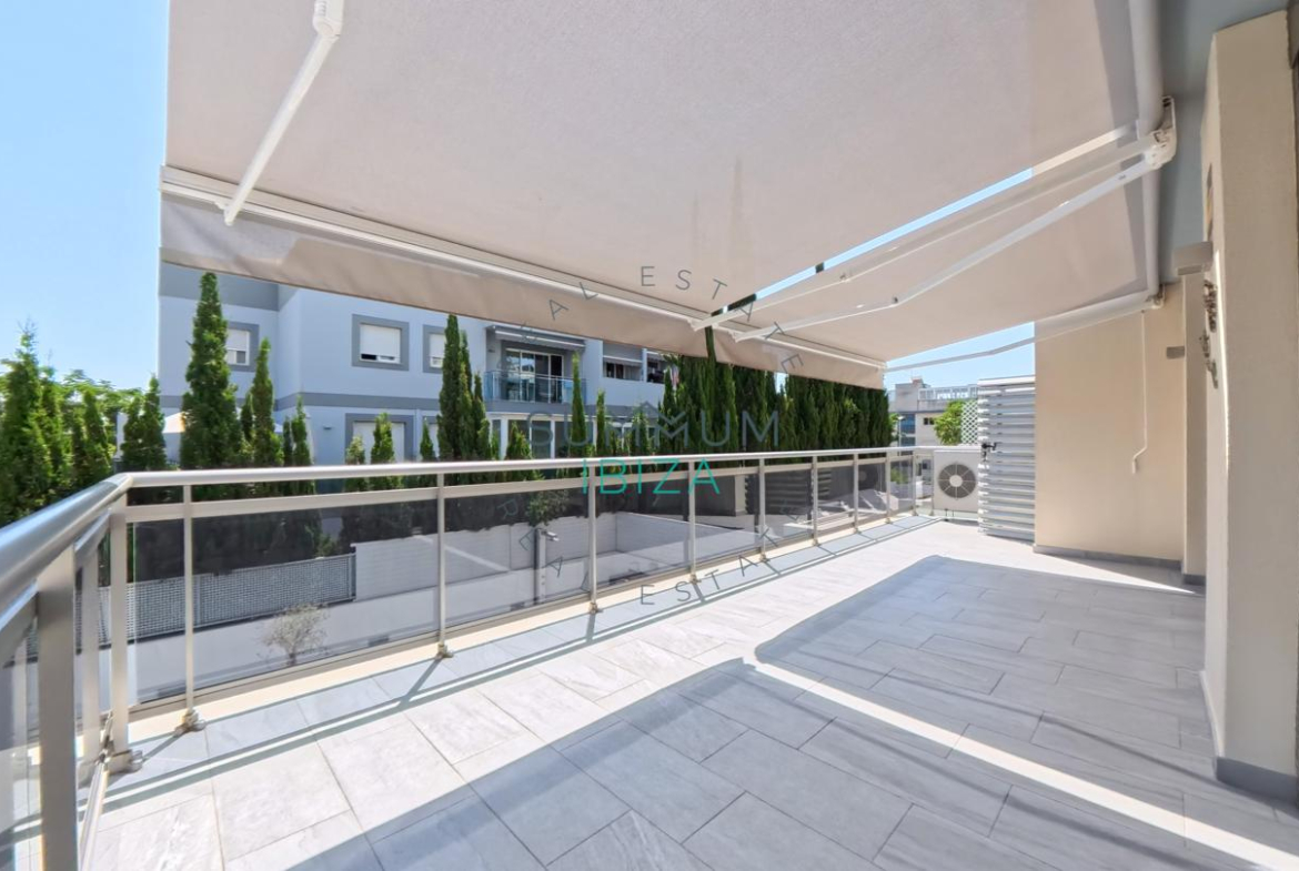 Piso 2 habitaciones, terraza y parking en Ibiza