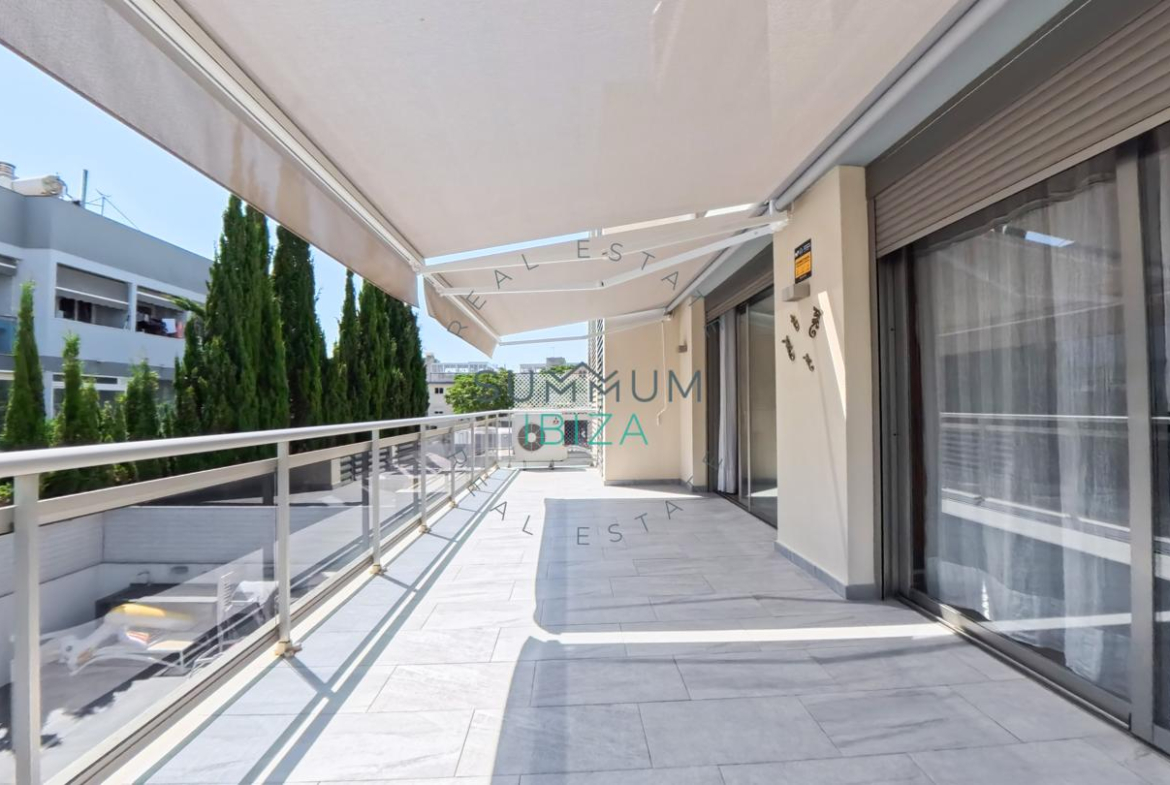 Piso 2 habitaciones, terraza y parking en Ibiza
