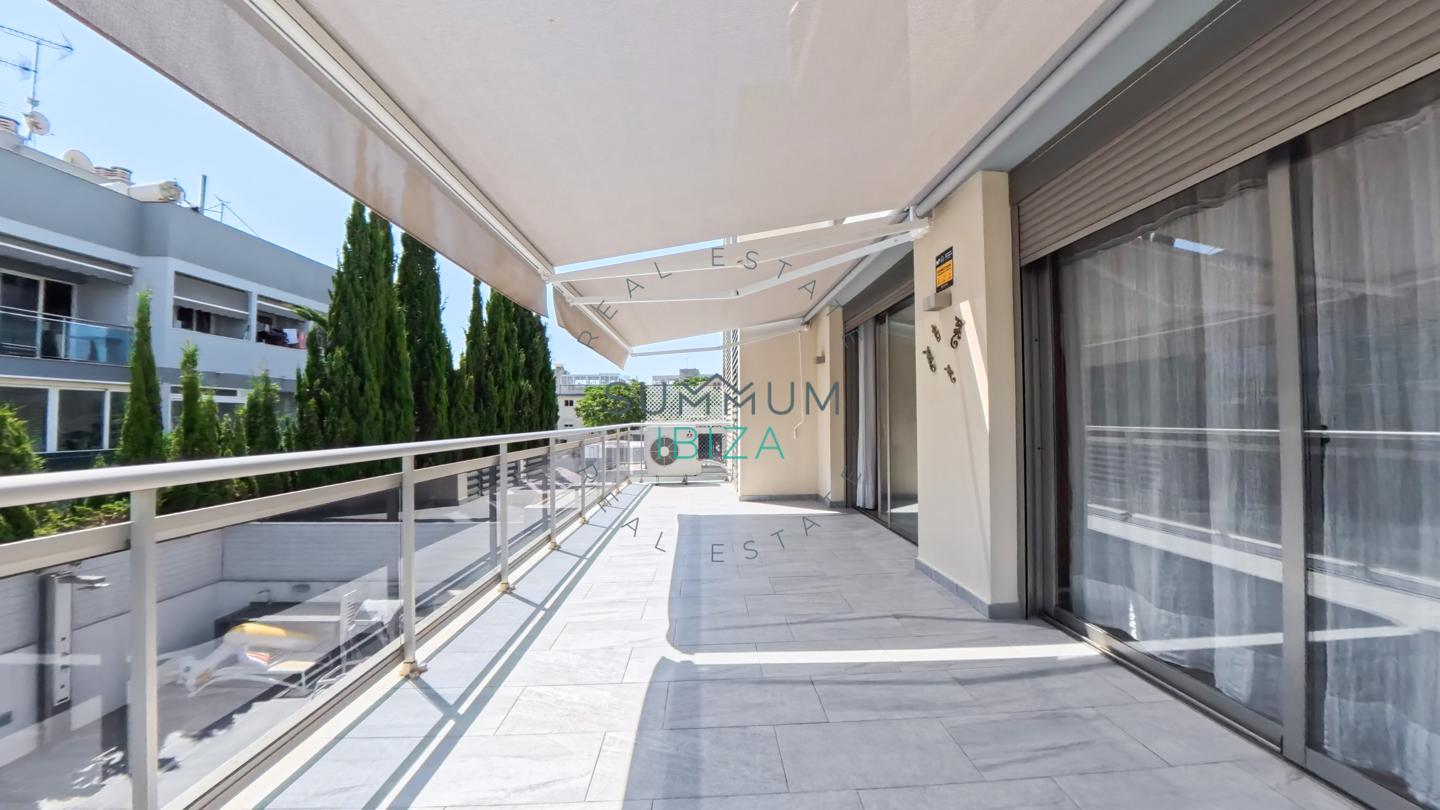 4267216-190162c9 Piso 2 habitaciones, terraza y parking en Ibiza