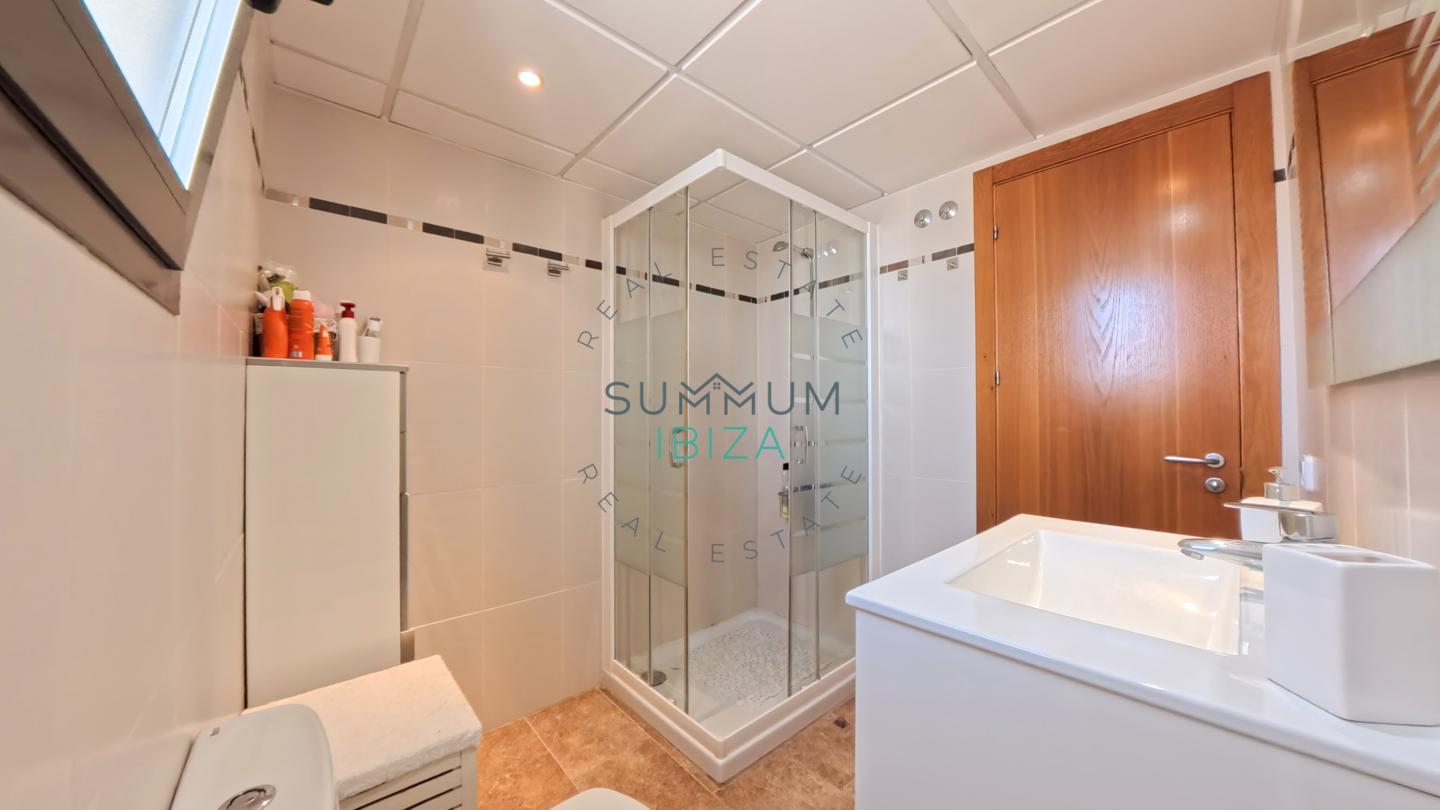 4267216-706953b4 Piso 2 habitaciones, terraza y parking en Ibiza
