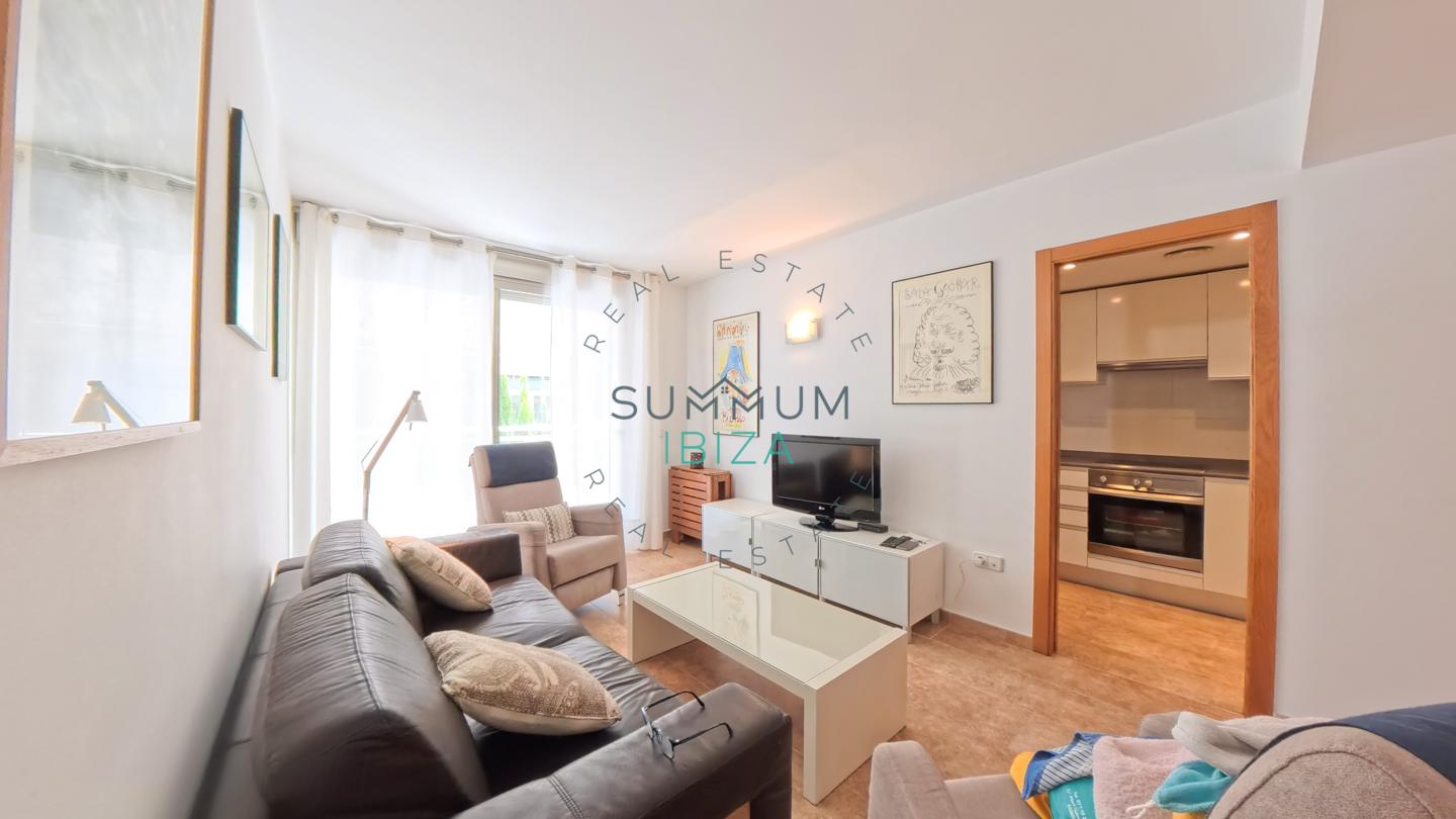 4267216-81643470 Piso 2 habitaciones, terraza y parking en Ibiza