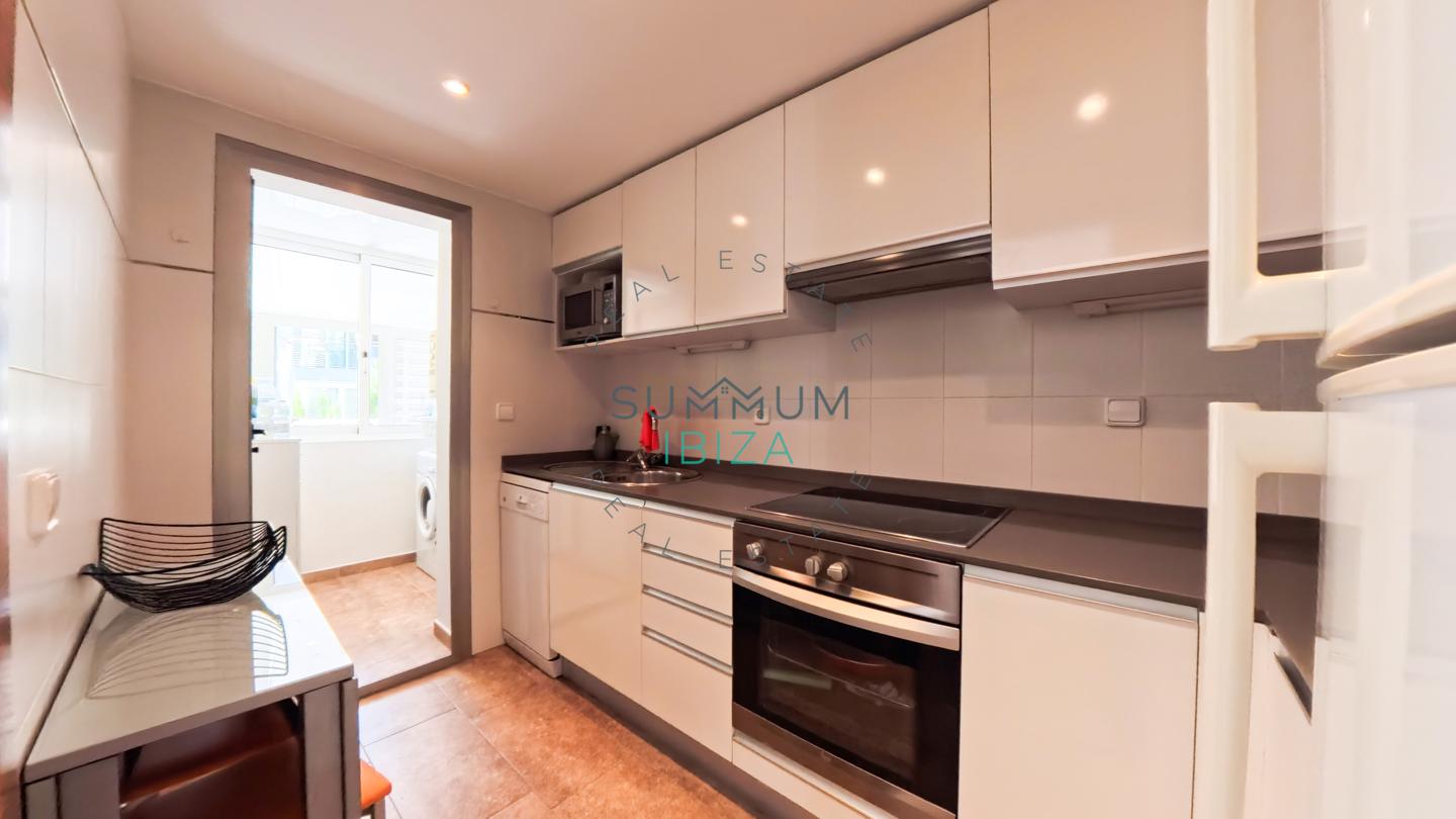 4267216-d1e8ed7e Piso 2 habitaciones, terraza y parking en Ibiza