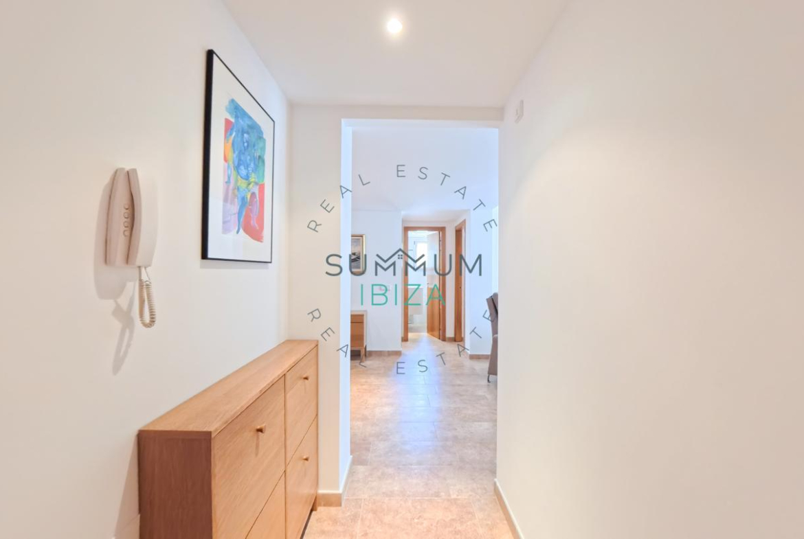 Piso 2 habitaciones, terraza y parking en Ibiza