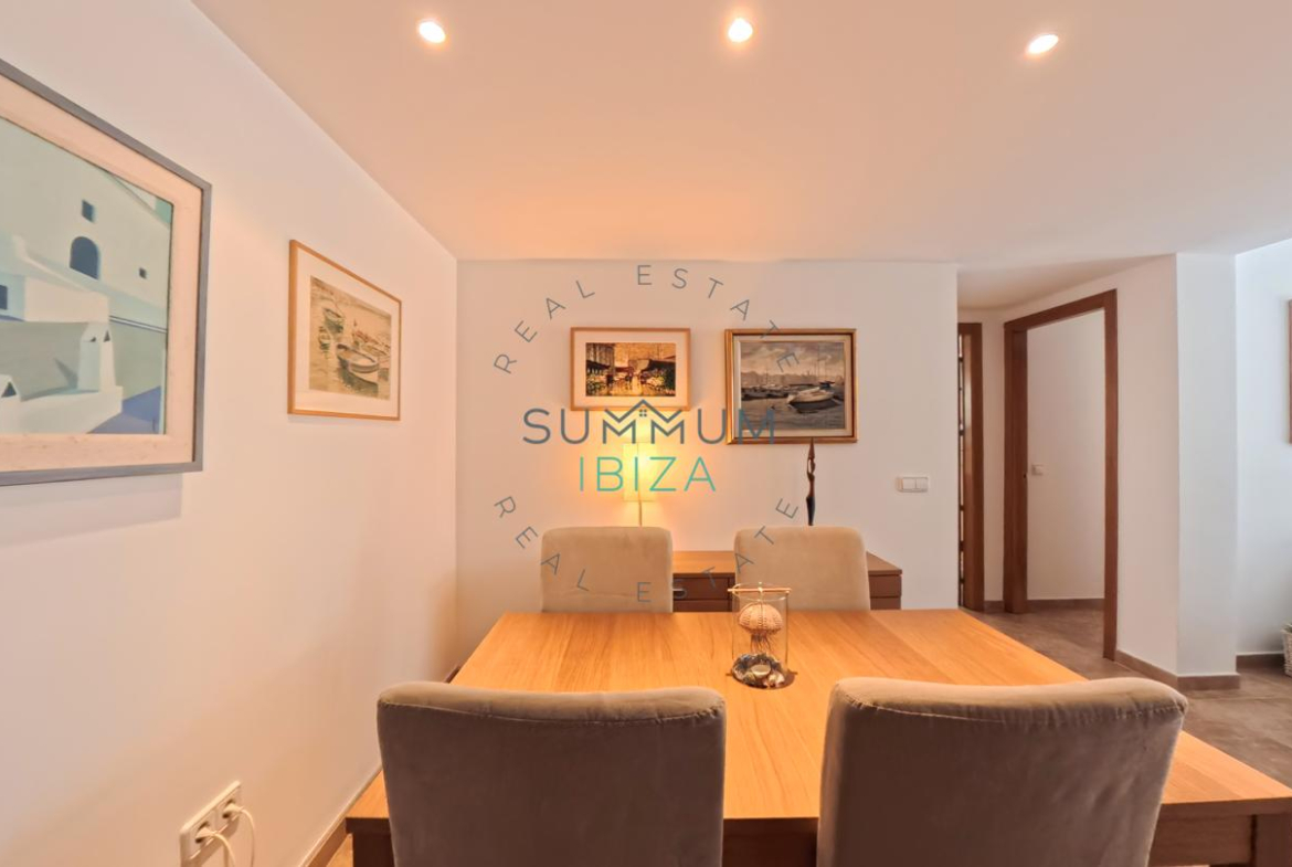 Piso 2 habitaciones, terraza y parking en Ibiza