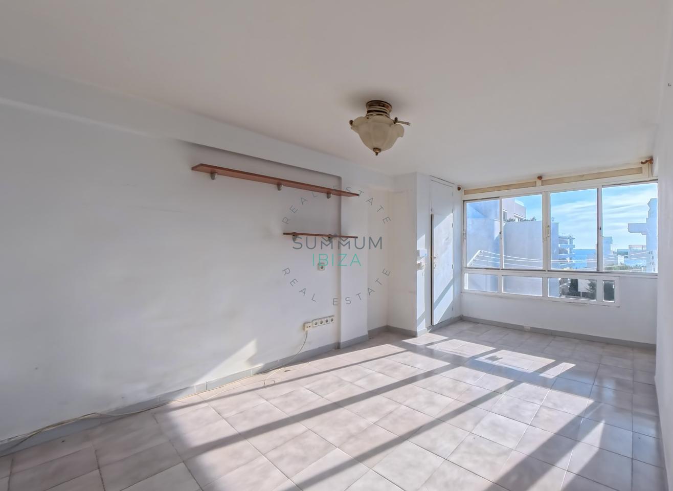4191767-178f99d1 Inversores: Piso 2 habitaciones con para reformar en Es Vivé