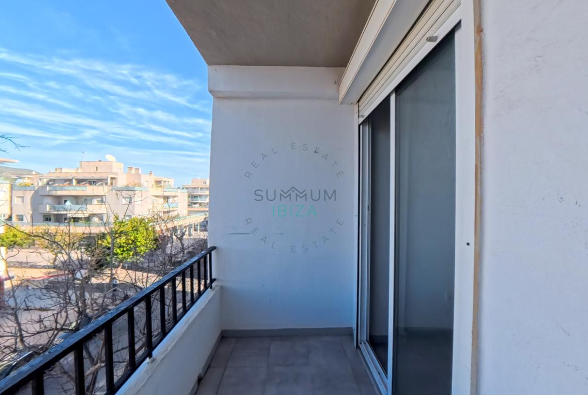 Inversores: Piso 2 habitaciones con para reformar en Es Vivé