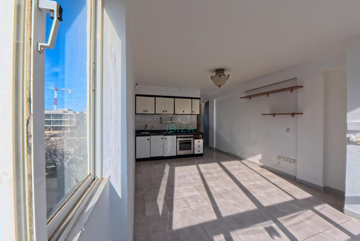 Inversores: Piso 2 habitaciones con para reformar en Es Vivé