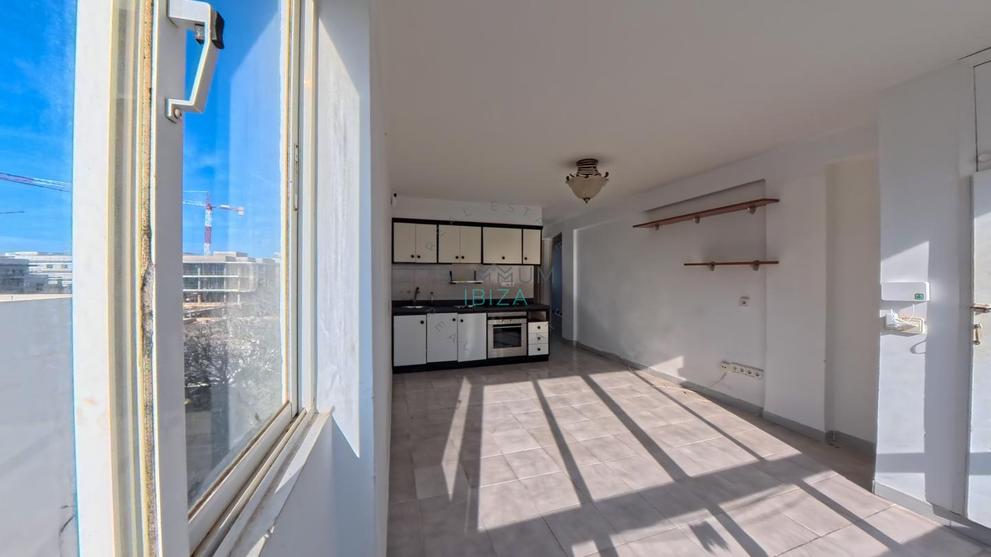 4191767-3c394b9e Inversores: Piso 2 habitaciones con para reformar en Es Vivé