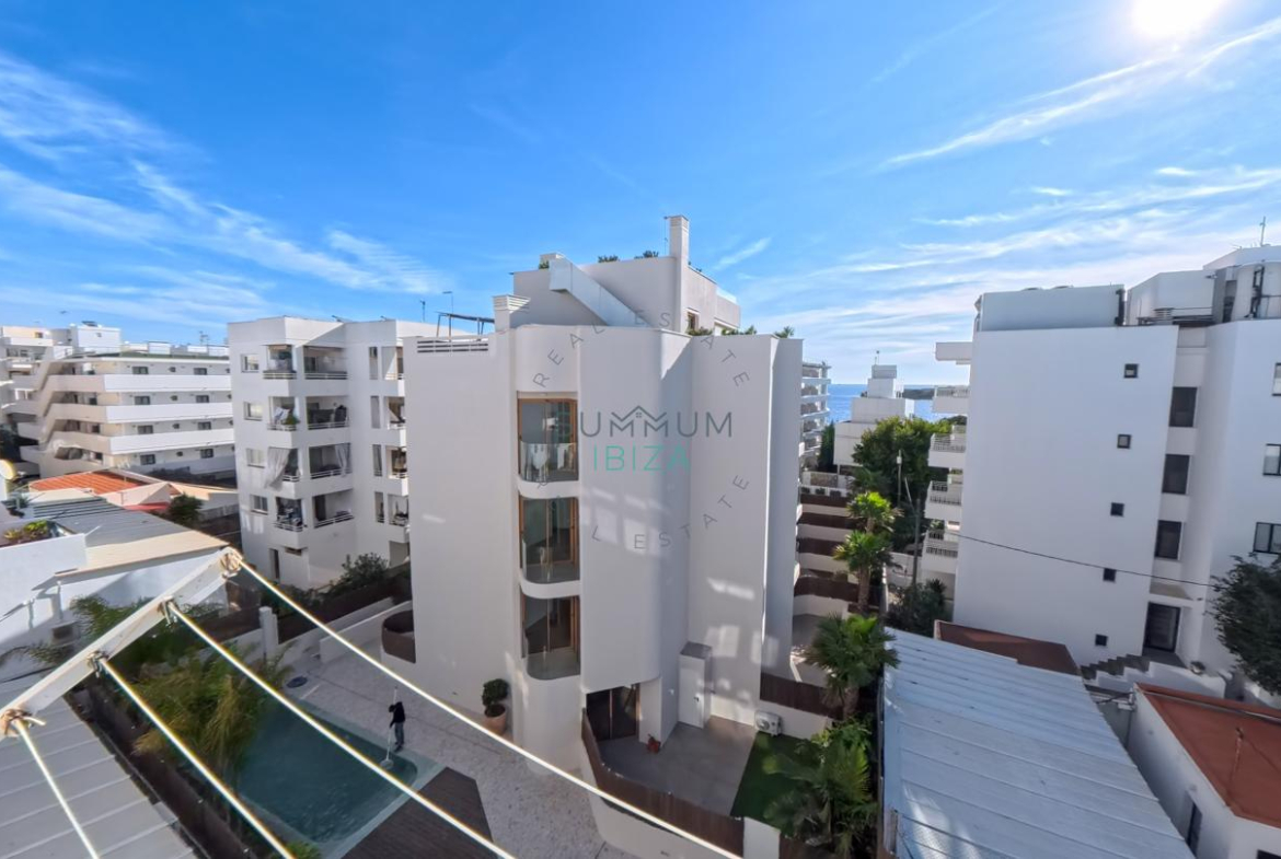 Inversores: Piso 2 habitaciones con para reformar en Es Vivé