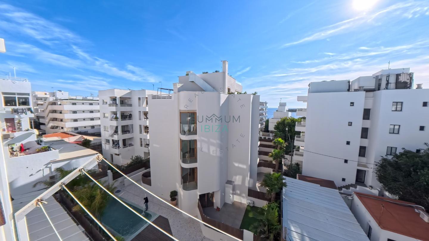 4191767-5b8f3e2a Inversores: Piso 2 habitaciones con para reformar en Es Vivé