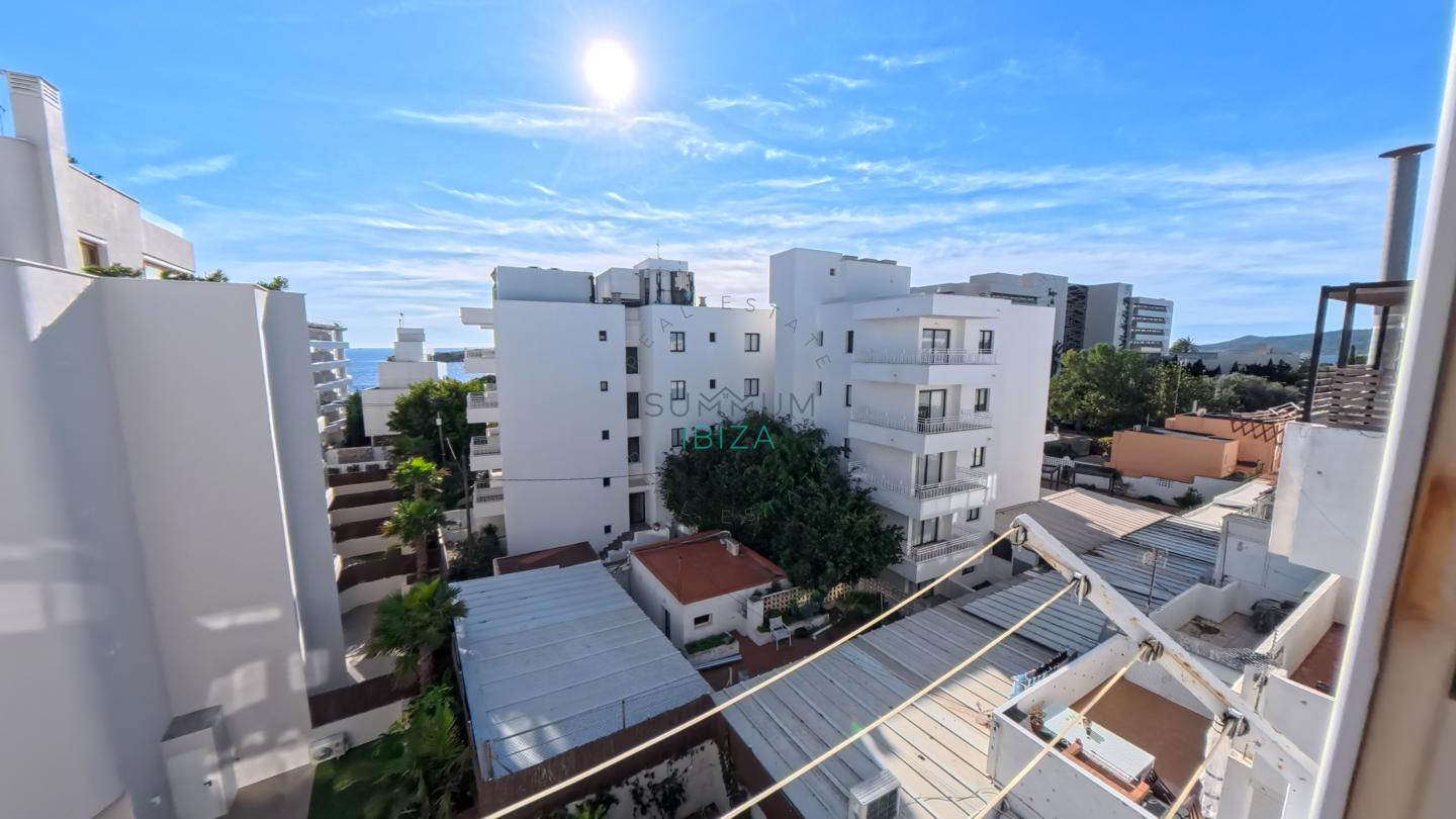 4191767-5cbf075f Inversores: Piso 2 habitaciones con para reformar en Es Vivé
