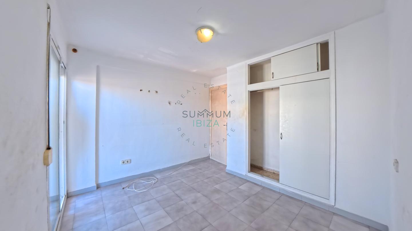 4191767-8fac5f65 Inversores: Piso 2 habitaciones con para reformar en Es Vivé