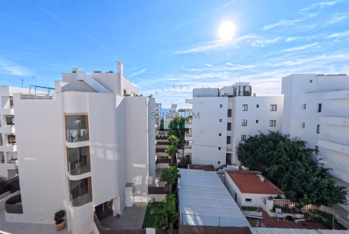 Inversores: Piso 2 habitaciones con para reformar en Es Vivé