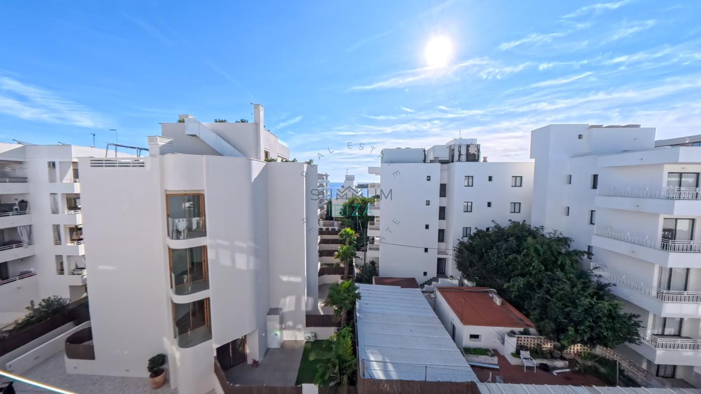 4191767-c296f4d4 Inversores: Piso 2 habitaciones con para reformar en Es Vivé