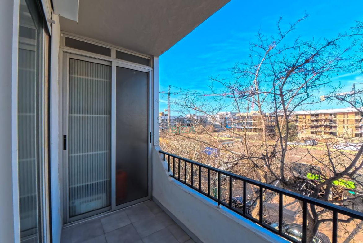 Inversores: Piso 2 habitaciones con para reformar en Es Vivé