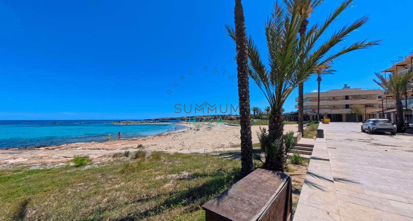 4262825-049ba169 Piso con licencia turística en Es Pujols (Formentera)