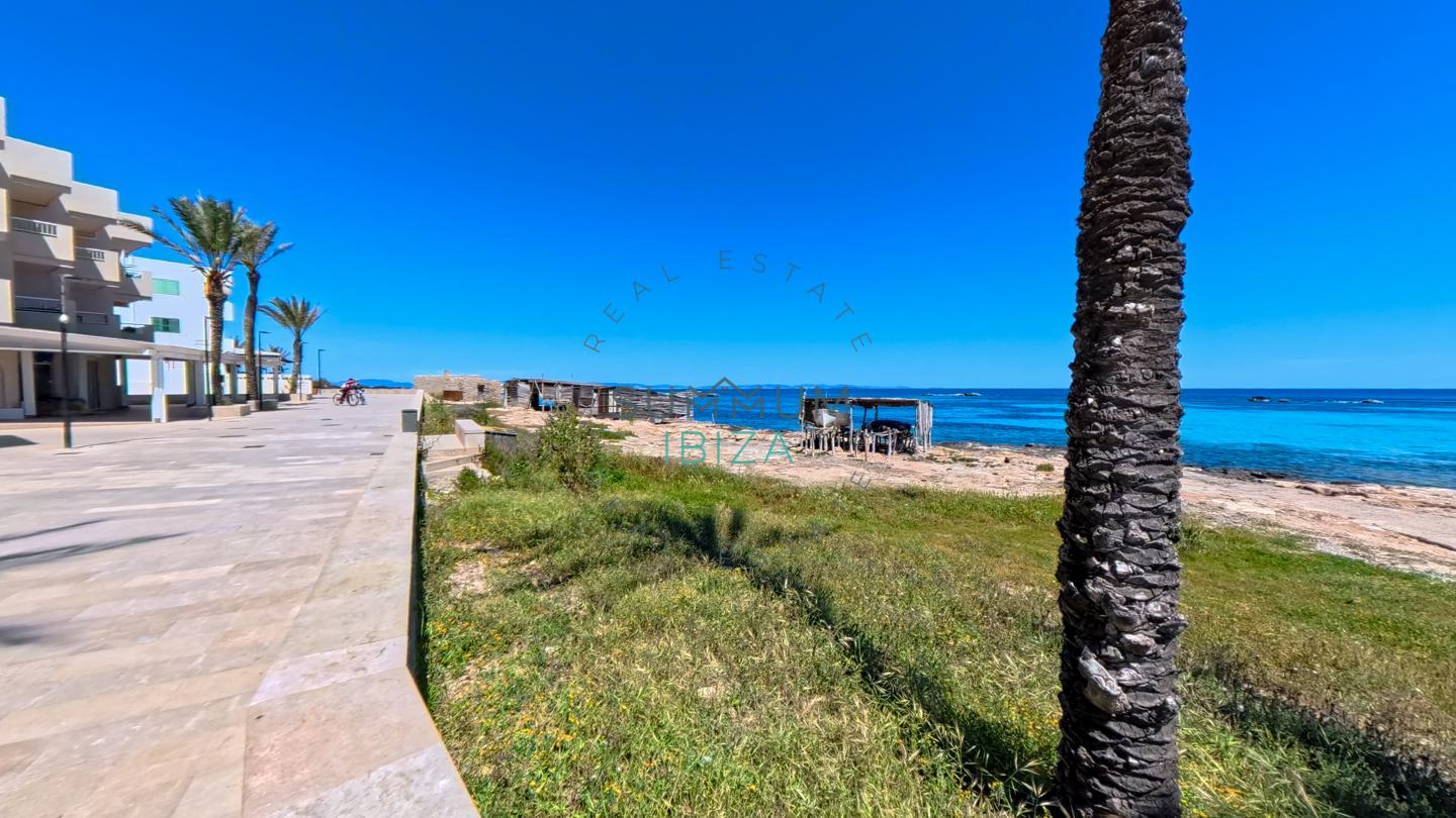 4262825-5290b01b Piso con licencia turística en Es Pujols (Formentera)