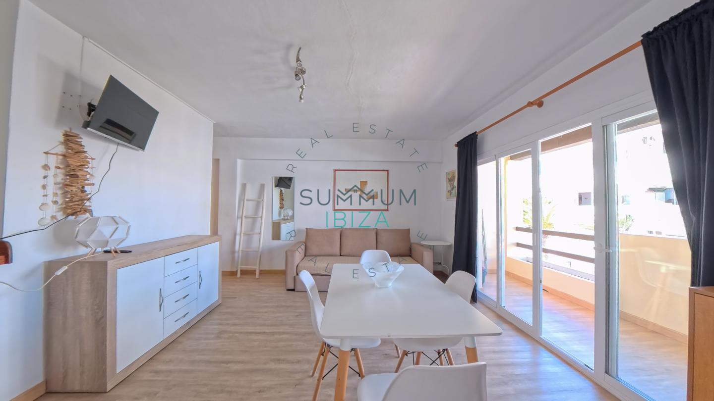 4262825-7e376f43 Piso con licencia turística en Es Pujols (Formentera)