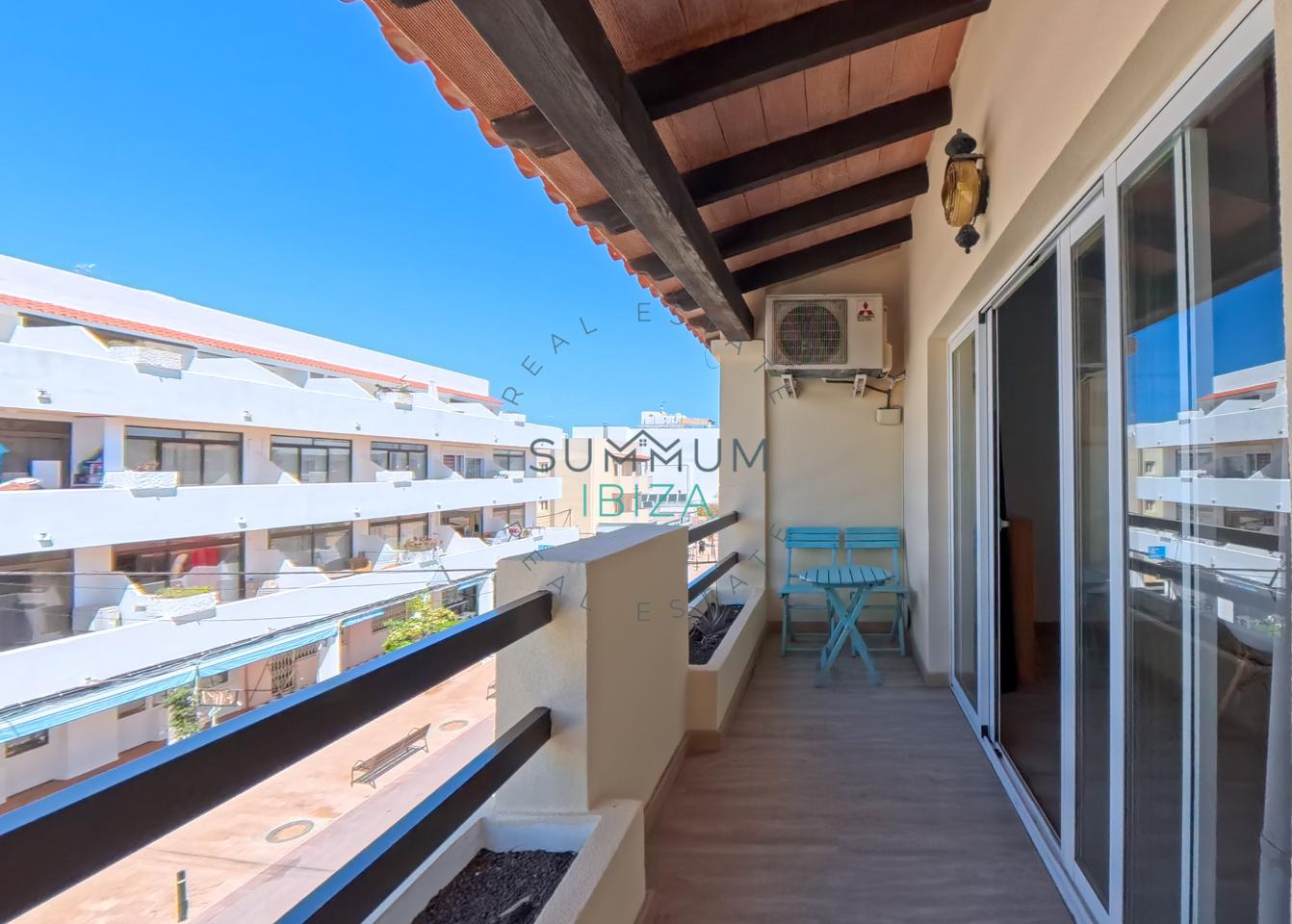 4262825-c7824c42 Piso con licencia turística en Es Pujols (Formentera)