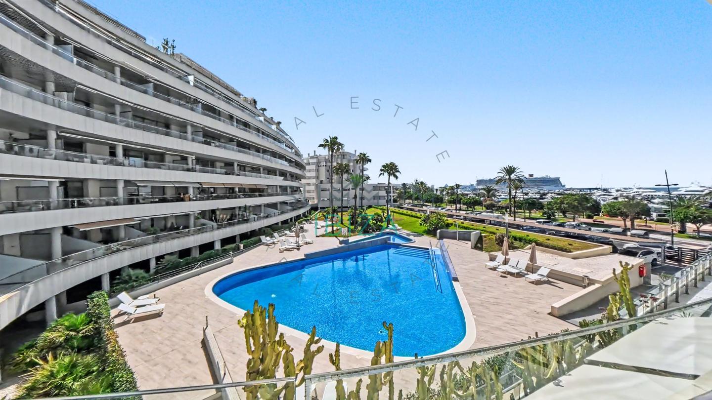 4276329-6eadf689 Piso de 2 dormitorios con vistas al mar · Marina Botafoc