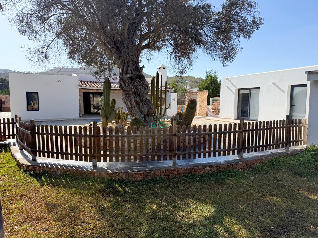 Bonita villa con Piscina cerca de Sant Jordi.