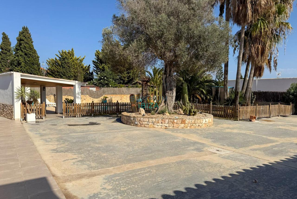 Bonita villa con Piscina cerca de Sant Jordi.