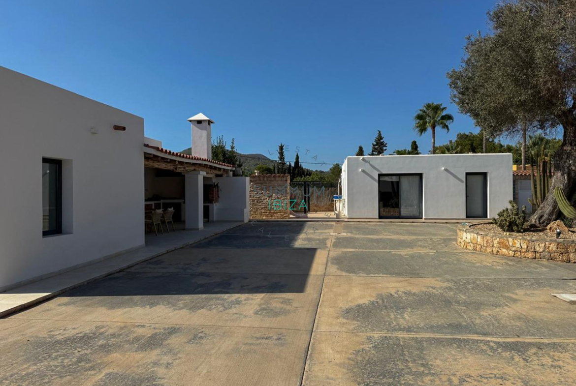 Bonita villa con Piscina cerca de Sant Jordi.