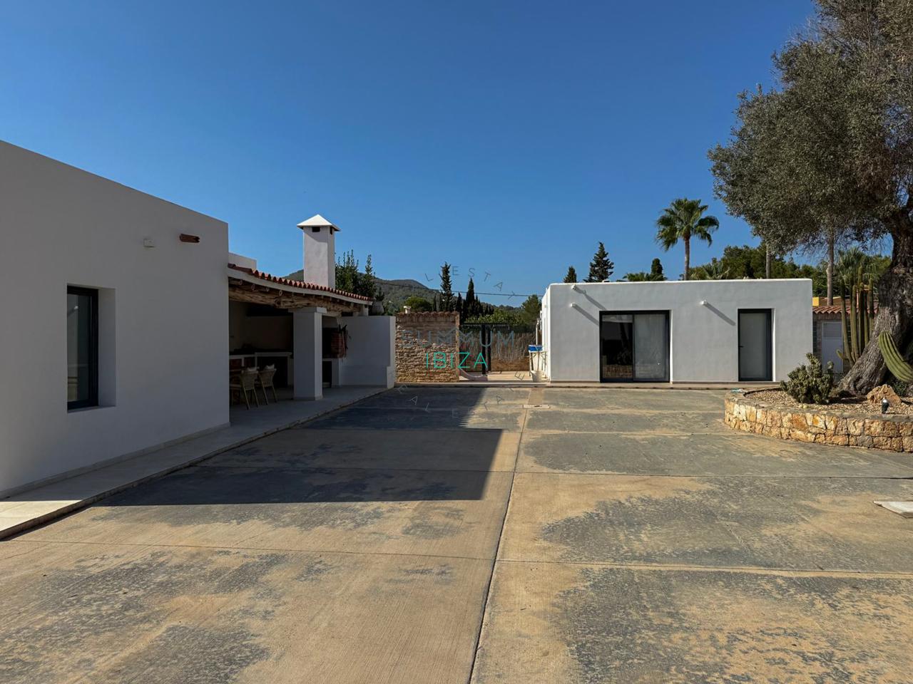 Bonita villa con Piscina cerca de Sant Jordi.