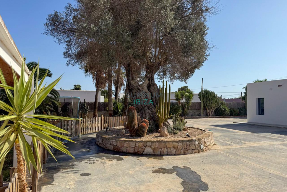 Bonita villa con Piscina cerca de Sant Jordi.