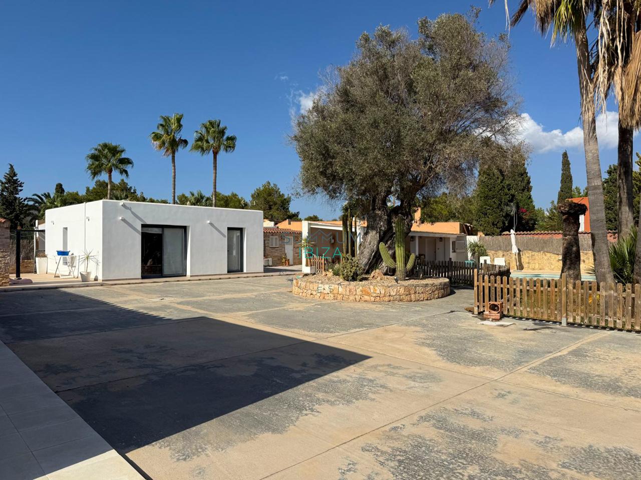 Bonita villa con Piscina cerca de Sant Jordi.