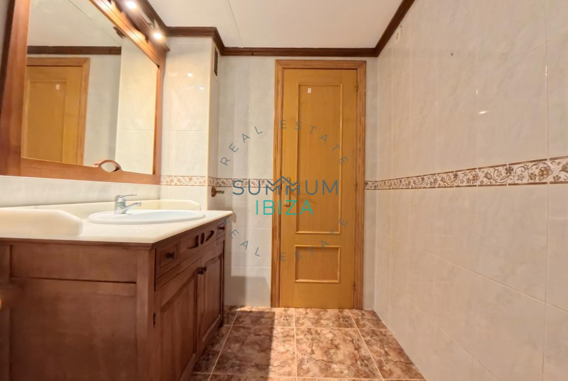 Piso en venta en Puig d'en Valls con terraza y parking