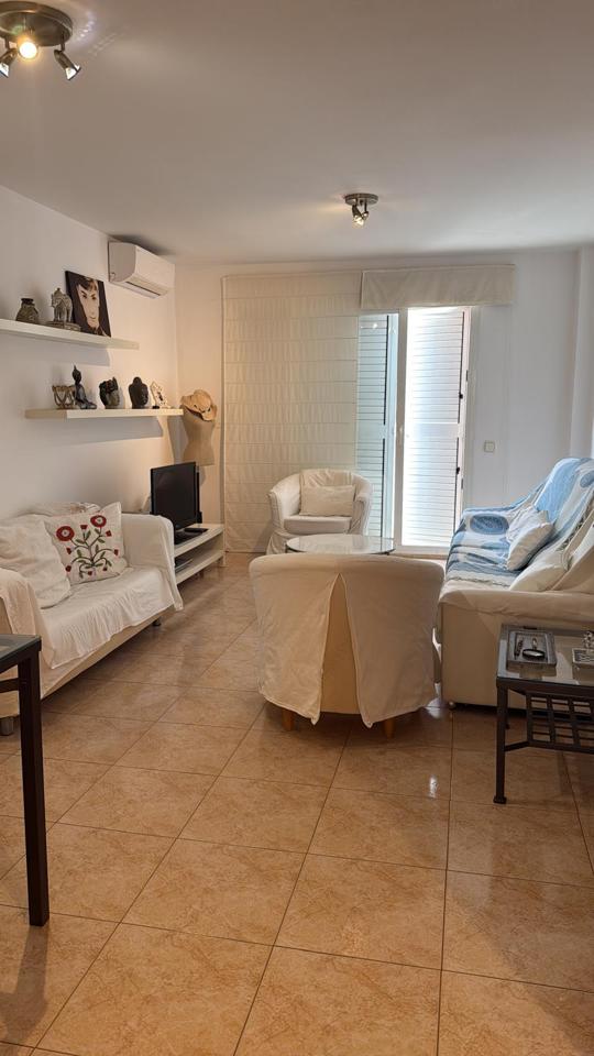 Piso de 3 dormitorios con terraza y solárium en Jesús