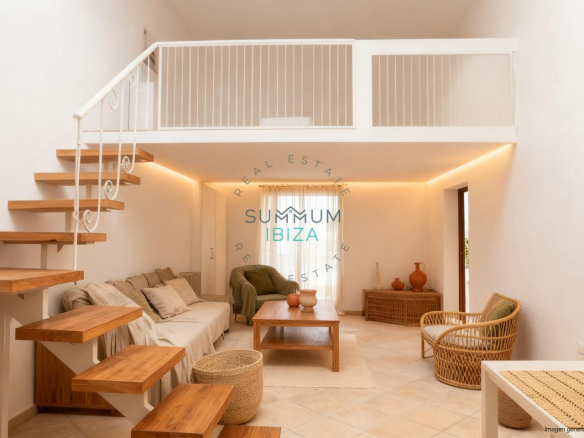 Loft de 1 dormitorio con balcón en la zona histórica de Ibiza