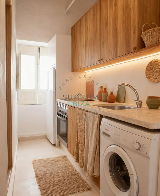 Loft de 1 dormitorio con balcón en la zona histórica de Ibiza