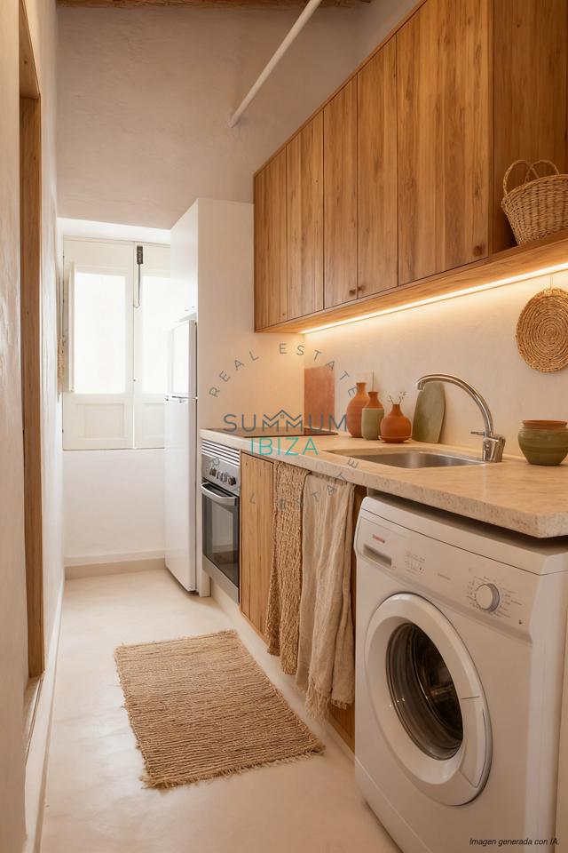 Loft de 1 dormitorio con balcón en la zona histórica de Ibiza